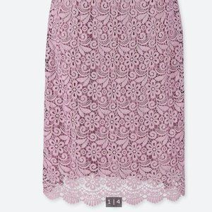 (Discontinued in 2018) BNWOT Uniqlo lace tight skirt size S